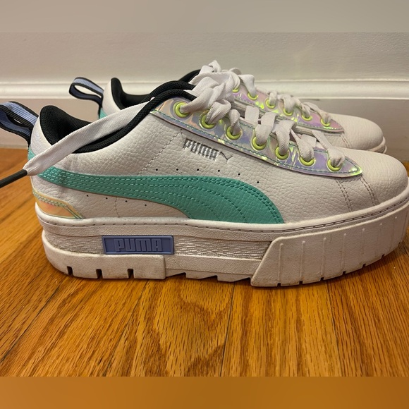 Puma, US size 6 women’s white platform sneakers. - Picture 4 of 10